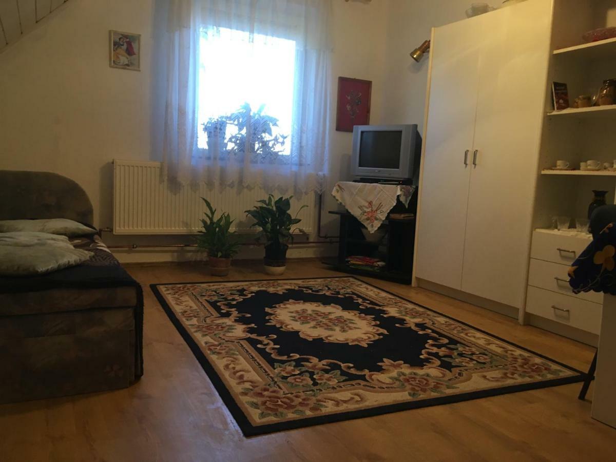 Lady Margit'S Room Szombathely Buitenkant foto